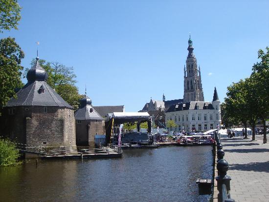 Foto de Paseando por los canales de Breda - Viajero y Jetlager Andrea