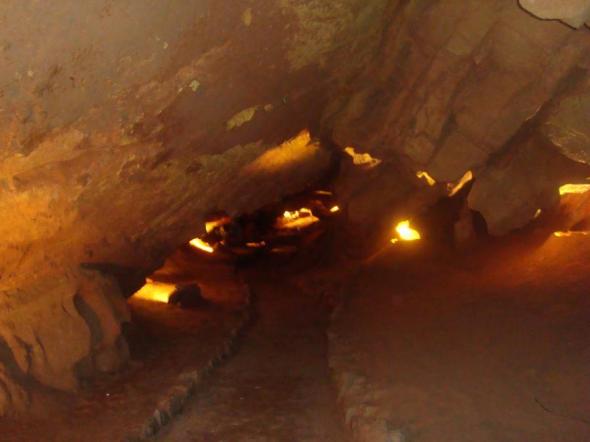 Foto de Las Cuevas del Valle de Uix - Viajero y Jetlager Maria Isabel