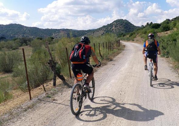 Foto de Via Verde de la Sierra. Ruta en bici para todos - Viajero y Jetlager Bosco Martin