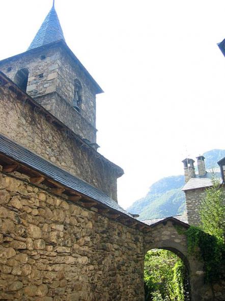 Foto de Anciles, un pueblo con encanto en el Pirineo - Viajero y Jetlager Bosco Martin
