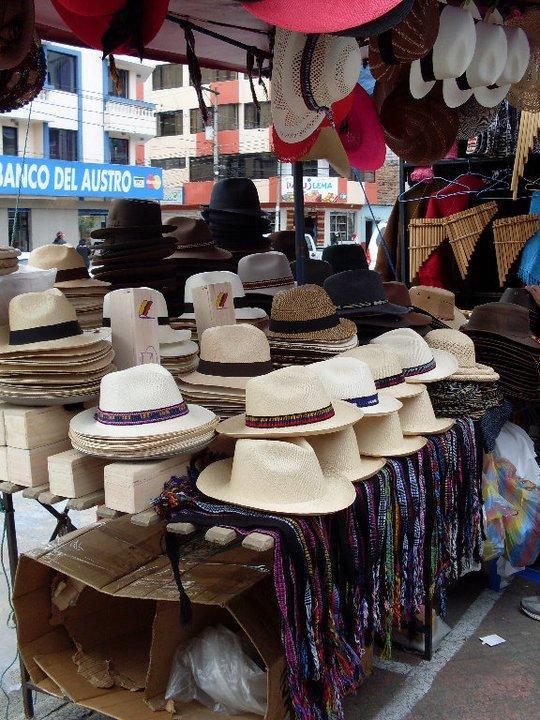 Foto de Mercado indgena artesanal de Otavalo - Viajero y Jetlager Laura Gonzlez