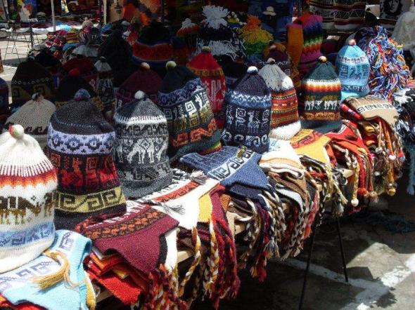 Foto de Mercado ind�gena artesanal de Otavalo - Viajero y Jetlager Laura Gonz�lez