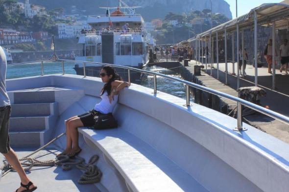 Foto de Isla de Capri, te deja sin aliento, pero recuerda llevar la tarjeta! - Viajero y Jetlager Kamila