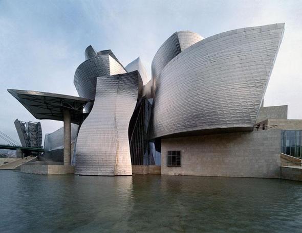 Foto de Visitar el Museo Guggenheim de Bilbao - Viajero y Jetlager Pilar Mesquita