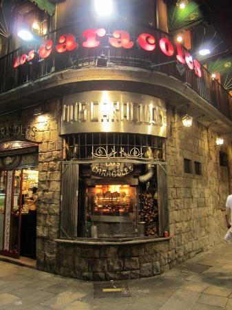 Foto de Restaurante clsico en Barcelona: Los Caracoles - Viajero y Jetlager C. De La Plaza