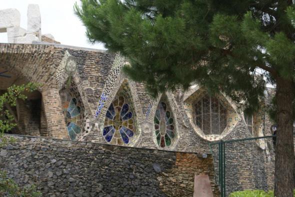 Foto de Visita a la Cripta Gaudi de la Colonia Gell - Viajero y Jetlager ARE